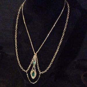 Green and Silver Vintage-Inspired Necklace with Ornate Pendant